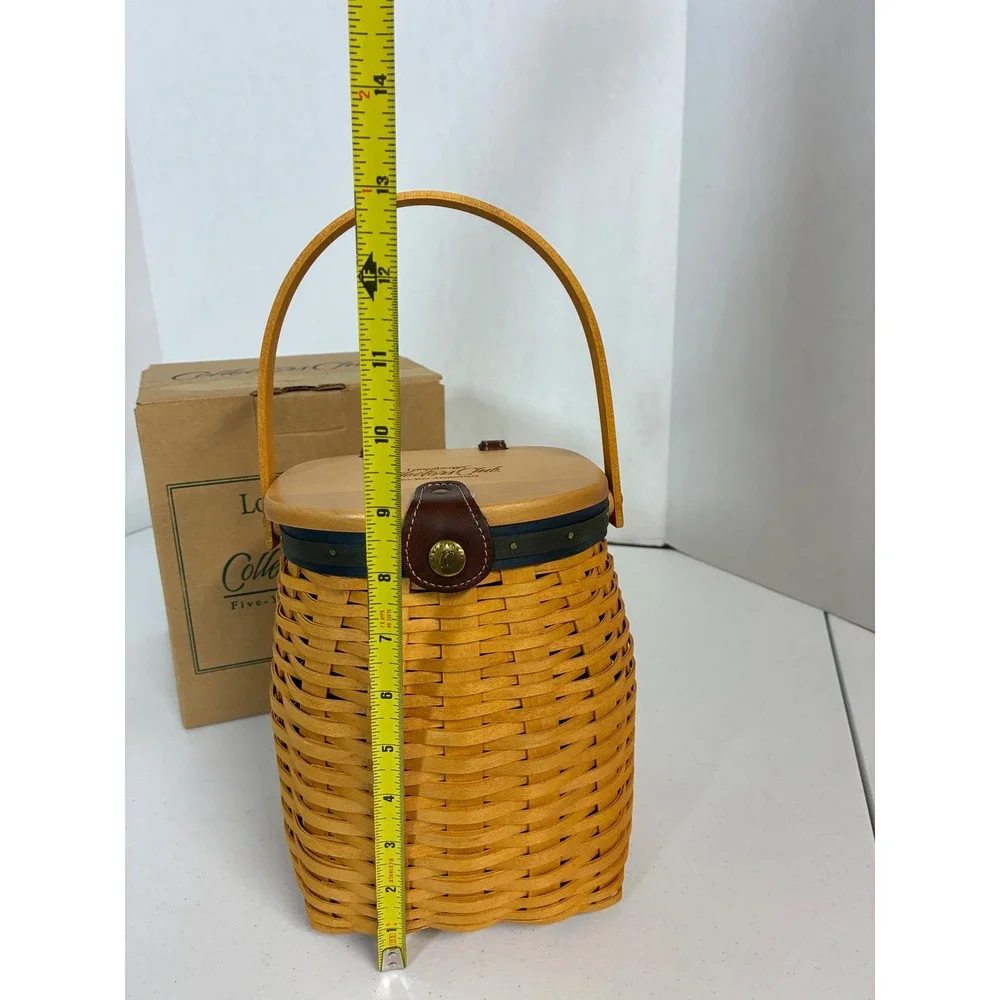 Longaberger Collectors Club 5 Year Anniversary Basket 2001 Signed with Box